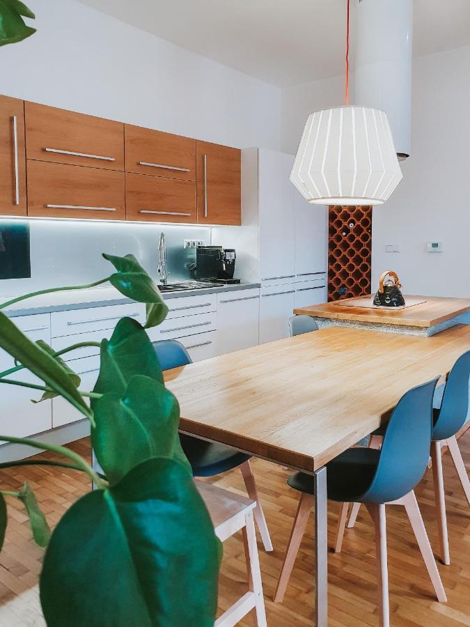 Priestranny Apartman V Centre Košice Eksteriør billede