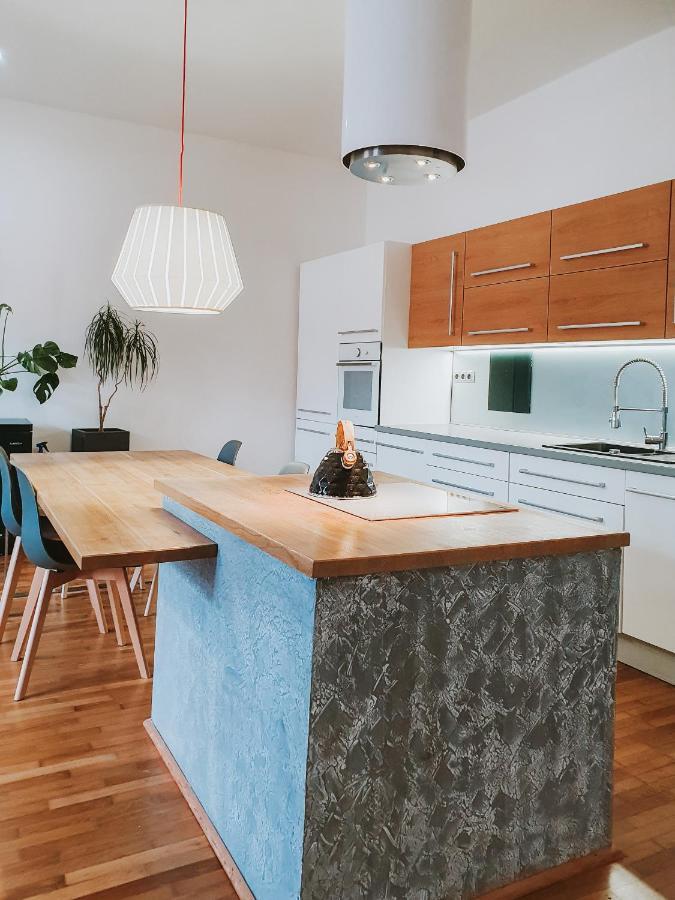 Priestranny Apartman V Centre Košice Eksteriør billede